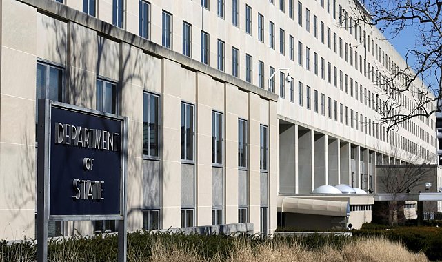 ABD, Venezuela'daki vatandaşlarından ülkeyi terk etmeleri çağrısında bulundu