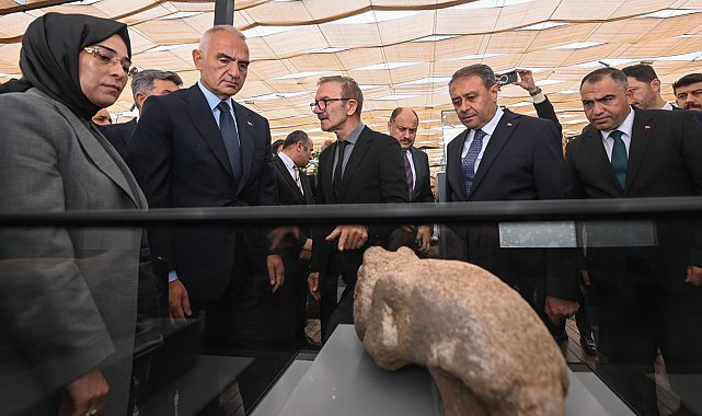 Bakan Ersoy: Taş Tepeler'deki buluntular, Neolitik Dönem çerçevesini genişletiyor