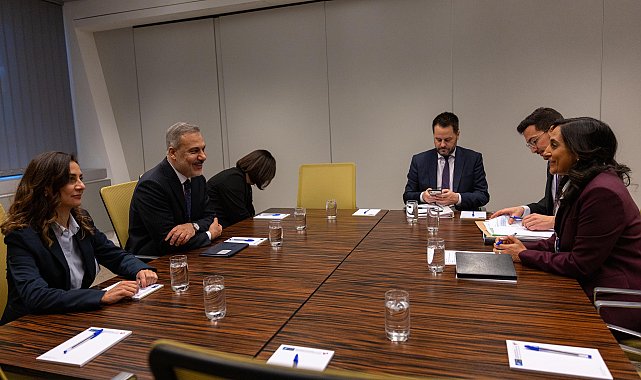 Bakan Fidan, Kanada Dışişleri Bakanı Anand ile bir araya geldi