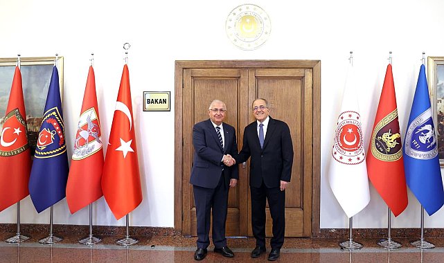 Bakan Güler, yaş haddinden emekli olan Şuay Alpay'ı kabul etti