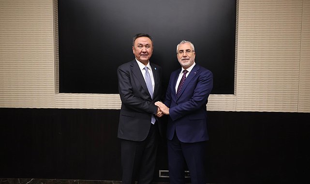 Bakan Işıkhan, TDT Genel Sekreteri Ömüraliyev ile bir araya geldi