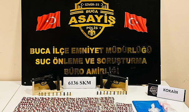 Buca'da uyuşturucuyla yakalanan 5 şüpheliye gözaltı