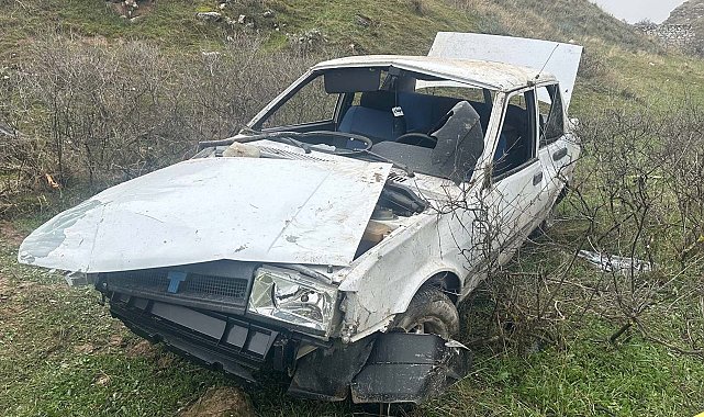 Denizli'de yoldan çıkıp 50 metre yuvarlanan otomobilin sürücüsü öldü
