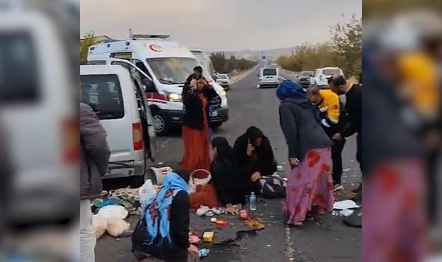 Hafif ticari araçla otomobil çarpıştı: 11 yaralı