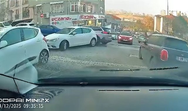 İstanbul- Ataşehir'de aracına çarpan otomobilin sürücüsünü tekme tokat darbetti