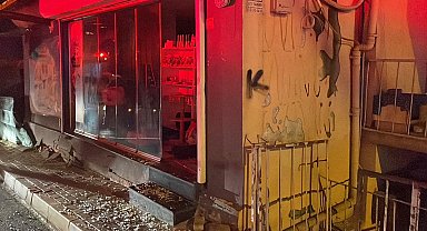 İstanbul - Sarıyer'de zemininde kayma oluşan bina gecekonduya yaslandı