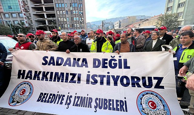 İzmir'de Belediye-İş sendikasına bağlı işçiler eylemde