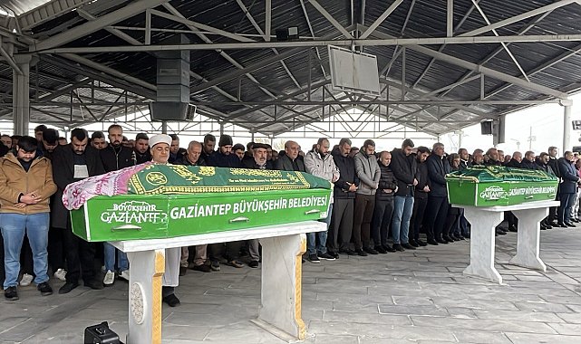 Osmaniye'deki otobüs kazasında ölen 3 kişi, toprağa verildi
