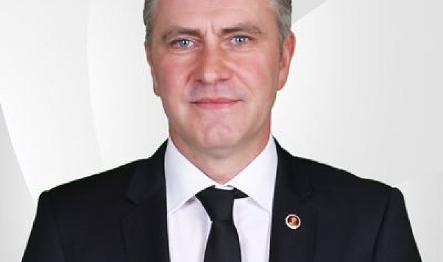 Sakaryaspor Başkanı Kıratlı istifa ettiğini açıkladı