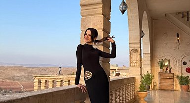 Sinem Ünsal sanal medyada beğeni topladı