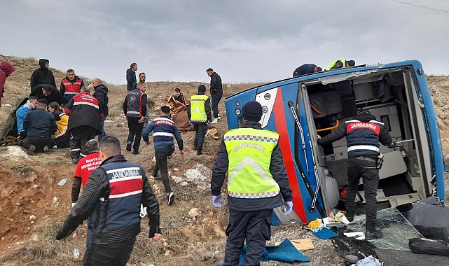 Sivas'ta devrilen cezaevi nakil aracında yaralanan 9 kişiden 8'i taburcu edildi