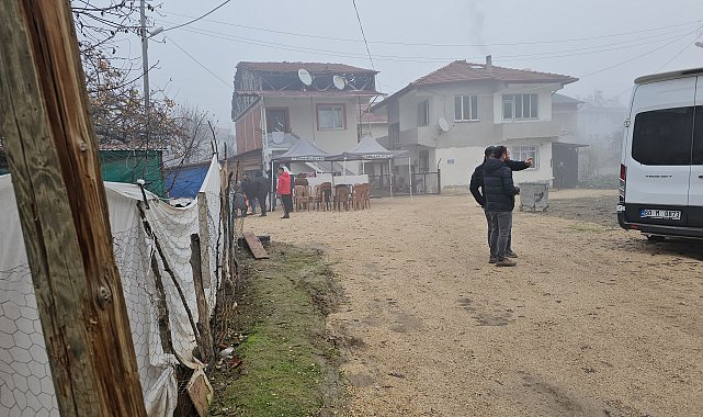 Tartıştığı arkadaşını evinin önünde vurdu