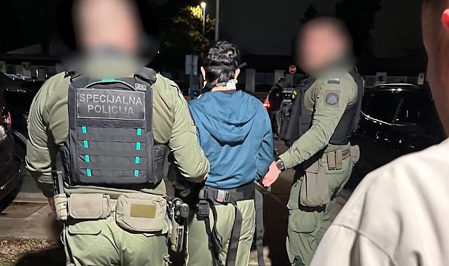 13'ü kırmızı bültenle aranan 14 suçlu, yurda getirildi