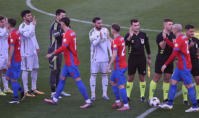Beşiktaş hazırlık maçını 2-1 kazandı