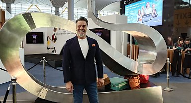 Beyazıt Öztürk'ün 'Şey Havalimanında Unutulan Eşyalar' sergisi açıldı