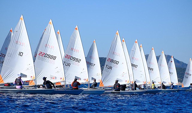 Bodrum açıkları Mandalin Kupası'yla renklendi