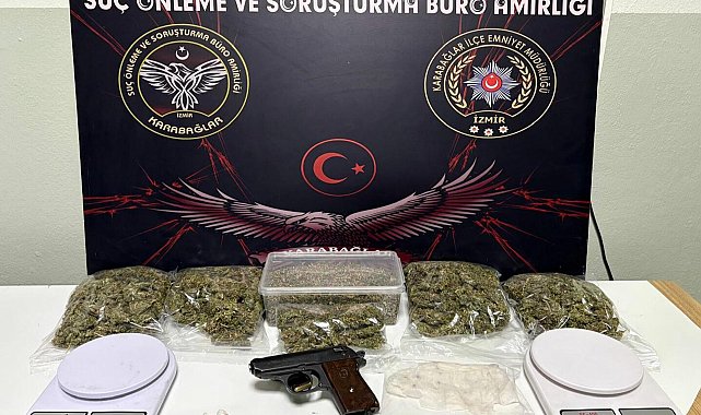 Çatıdaki kuş kümesine gizlemiş uyuşturucu ve silah ele geçirildi
