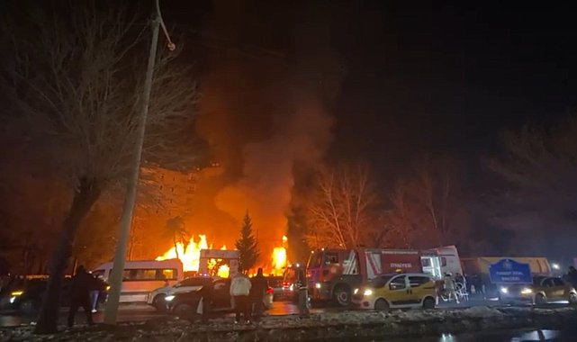 Diyarbakır'da kafede yangın