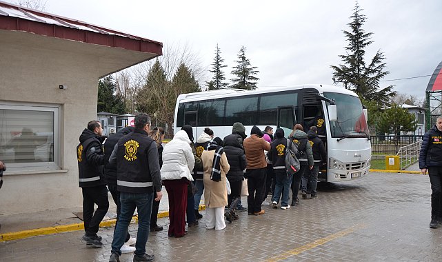 Eskişehir merkezli fuhuş operasyonu; 13 gözaltı