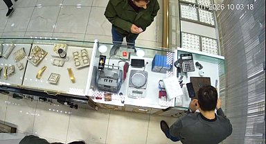 Eskişehir'de kuyumcuya sahte bilezik satmaya çalışan şüpheli yakalandı