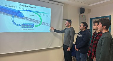 Hacettepeli öğrencilerden, hareket halindeki treni şarj eden sistem tasarımı