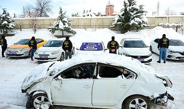 Hasarlı araçlarla 'change' yapan şebekeye operasyon: 4 tutuklama