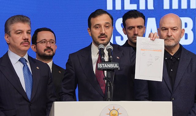 İstanbul- AK Parti İstanbul İl Başkanı Abdullah Özdemir basın toplantısında konuştu