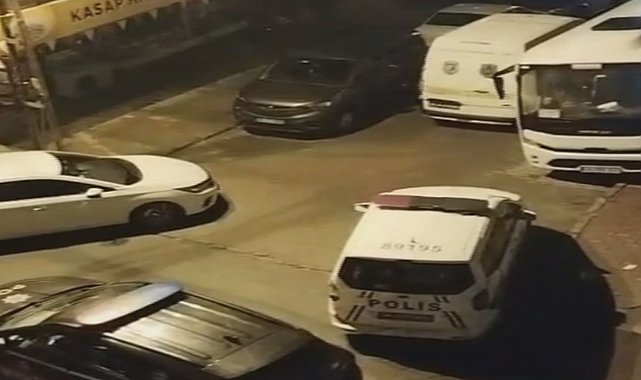 İstanbul - Arnavutköy'de otomobilde ceset bulundu; yurtdışına kaçmak isteyen arkadaşı tarafından öldürüldüğü ortaya çıktı