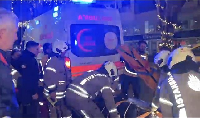 İstanbul - Bakırköy'de ahşap merdiveni çöken marketin çalışanı yaralandı