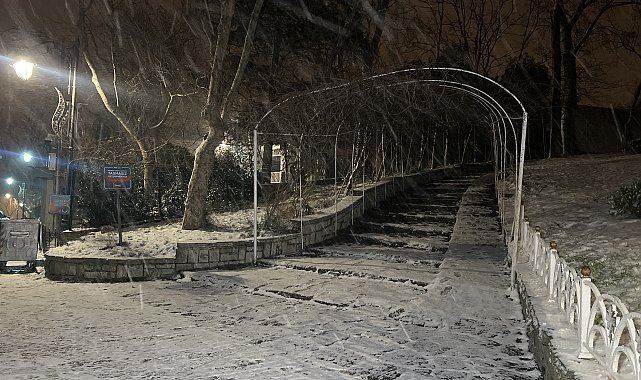 İstanbul - İstanbul'da kar yağışı gece boyunca sürdü