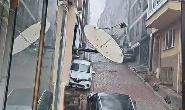 İstanbul - Kağıthane'de 4 katlı binada yangın - 2 Ek görüntüyle