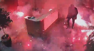 İstanbul - Zeytinburnu'nda kargo paketinin patlamasının güvenlik kamerası ortaya çıktı