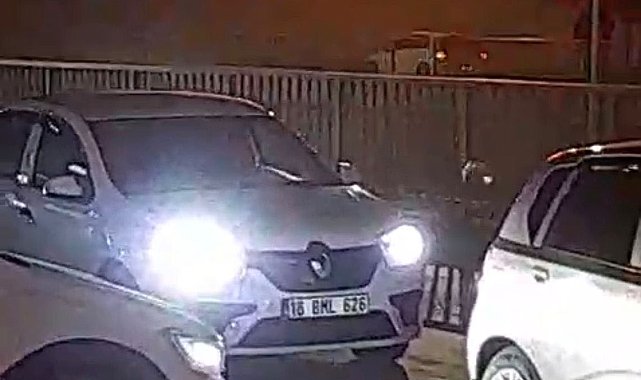 Marangozhanede çıkan yangını itfaiye söndürdü