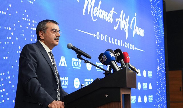 Mehmet Akif İnan ödülleri sahiplerini buldu