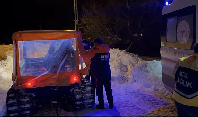 Nefes darlığı çeken hasta, AFAD'a ait amfibi araçla kurtarıldı