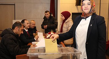 Oltu esnafının rakipsiz başkanı Ümmühan