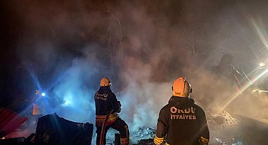 Ordu'da 1 saat arayla çıkan yangınlarda 2 ev 1 samanlık yandı, 2 kişi dumandan etkilendi