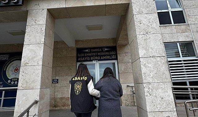 Otel odasında bıçaklı gaspa tutuklama