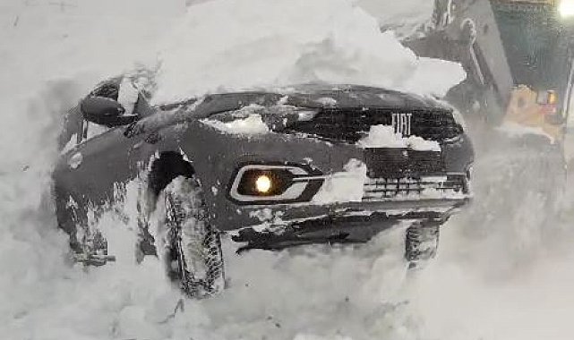 Otomobil tipide kara gömüldü