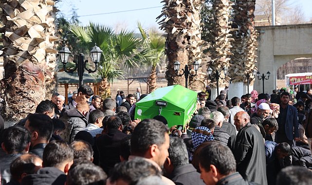 Otomobili ile kanala düşüp, cesedi Suriye'de bulunan sürücü toprağa verildi
