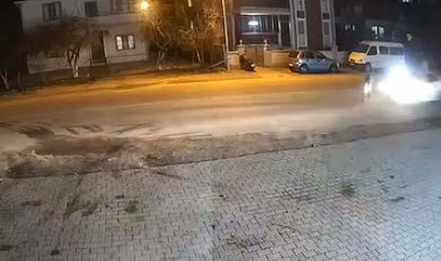 Otomobilin çarptığı bisikletli Birkan ağır yaralandı; kaza kamerada