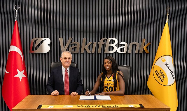 Pasör çaprazı Adhuoljok Malual, VakıfBank'ta