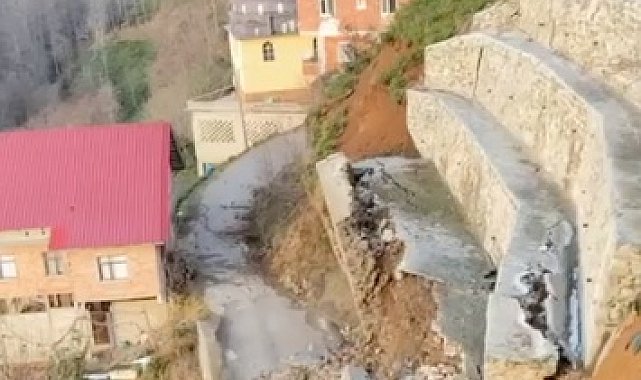 Rize'de heyelan; istinat duvarı çöktü, o anlar kamerada