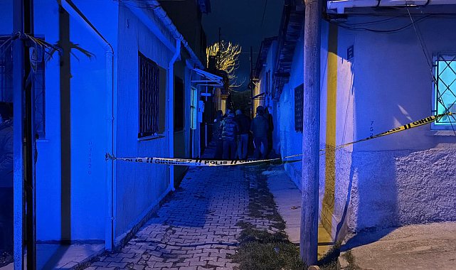 Tartıştığı arkadaşını bıçaklayarak öldürdü
