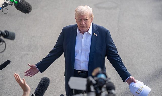 Trump: Büyük bir donanma İran'a ilerliyor