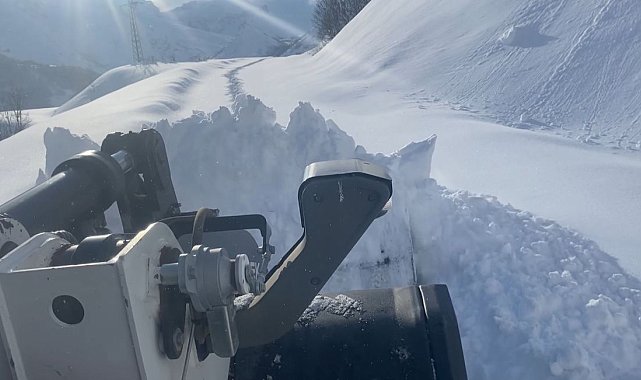 Tunceli'de kar kalınlığı 2 metreyi aştı, 27 köy yolu kapalı