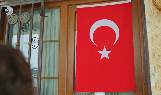 Uzak Şehir'den 'bayrak' mesajı