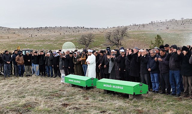 Yüzeyi buz tutan gölette cansız bedenleri bulunan 2 çocuk toprağa verildi