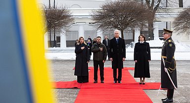 Zelenskiy, Litvanya Cumhurbaşkanı Nauseda ile bir araya geldi