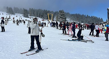 'Beyaz Cennet' Uludağ'da Sevgililer Günü yoğunluğu
